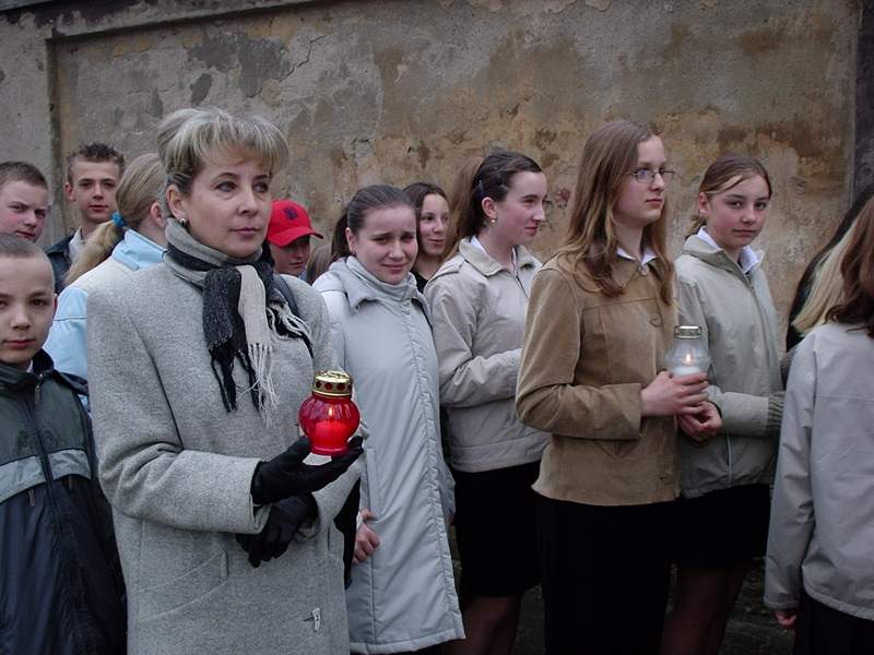 Trójkowe pożegnanie Jana Pawła II w 2005 roku w kościele NMP w Wągrowcu, fot. Waldemar Kaiser